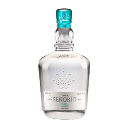 Señorío Joven Mezcal, Botella de Mezcal Hecho 100% de Agave Tipo Espadín, Bebida Hecha en Oaxaca, Contenido: 750ml. Graduación alcohólica: 40%.